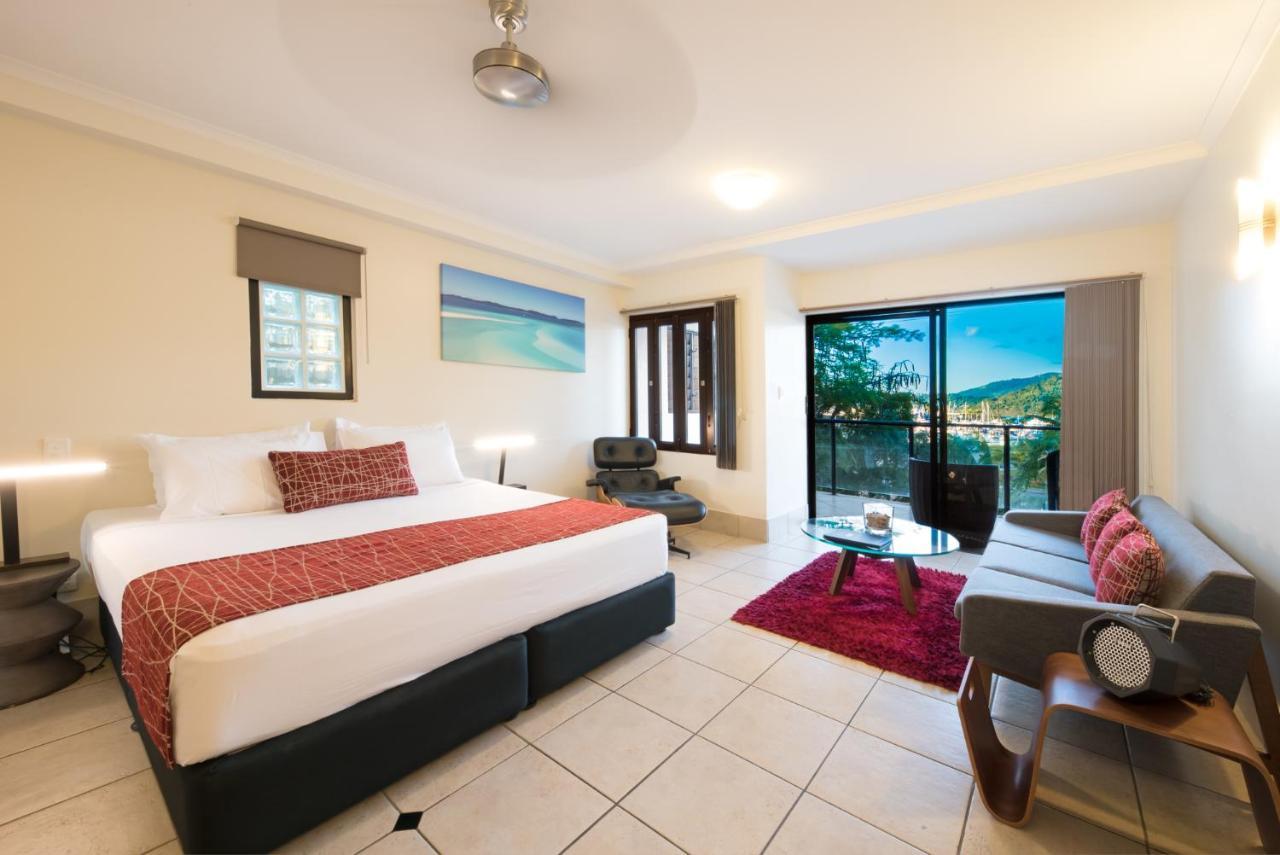 Апарт готель At Waterfront Whitsunday Retreat - Adults Only Ерлі-Біч Екстер'єр фото
