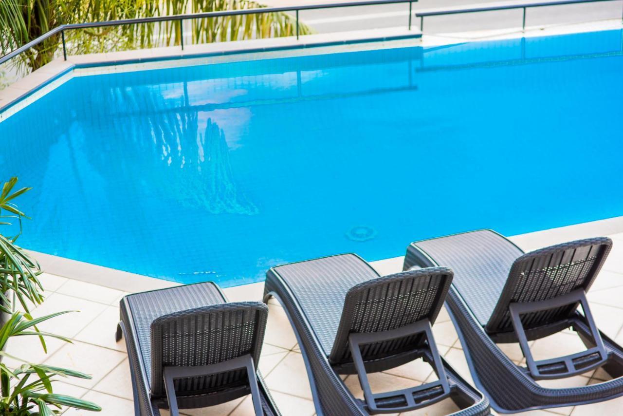 Апарт готель At Waterfront Whitsunday Retreat - Adults Only Ерлі-Біч Екстер'єр фото