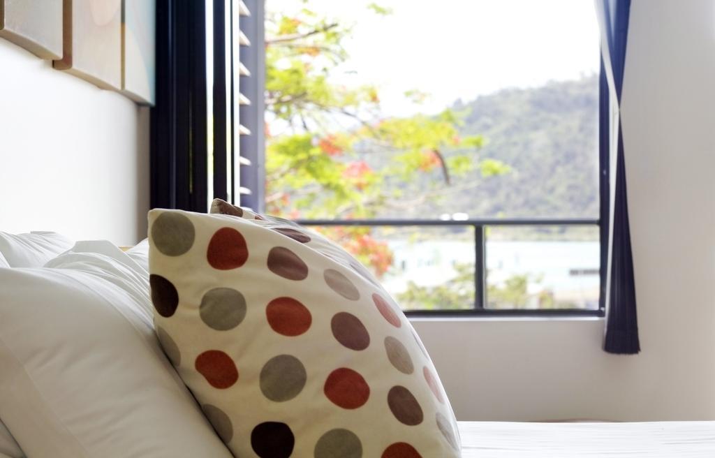 Апарт готель At Waterfront Whitsunday Retreat - Adults Only Ерлі-Біч Екстер'єр фото
