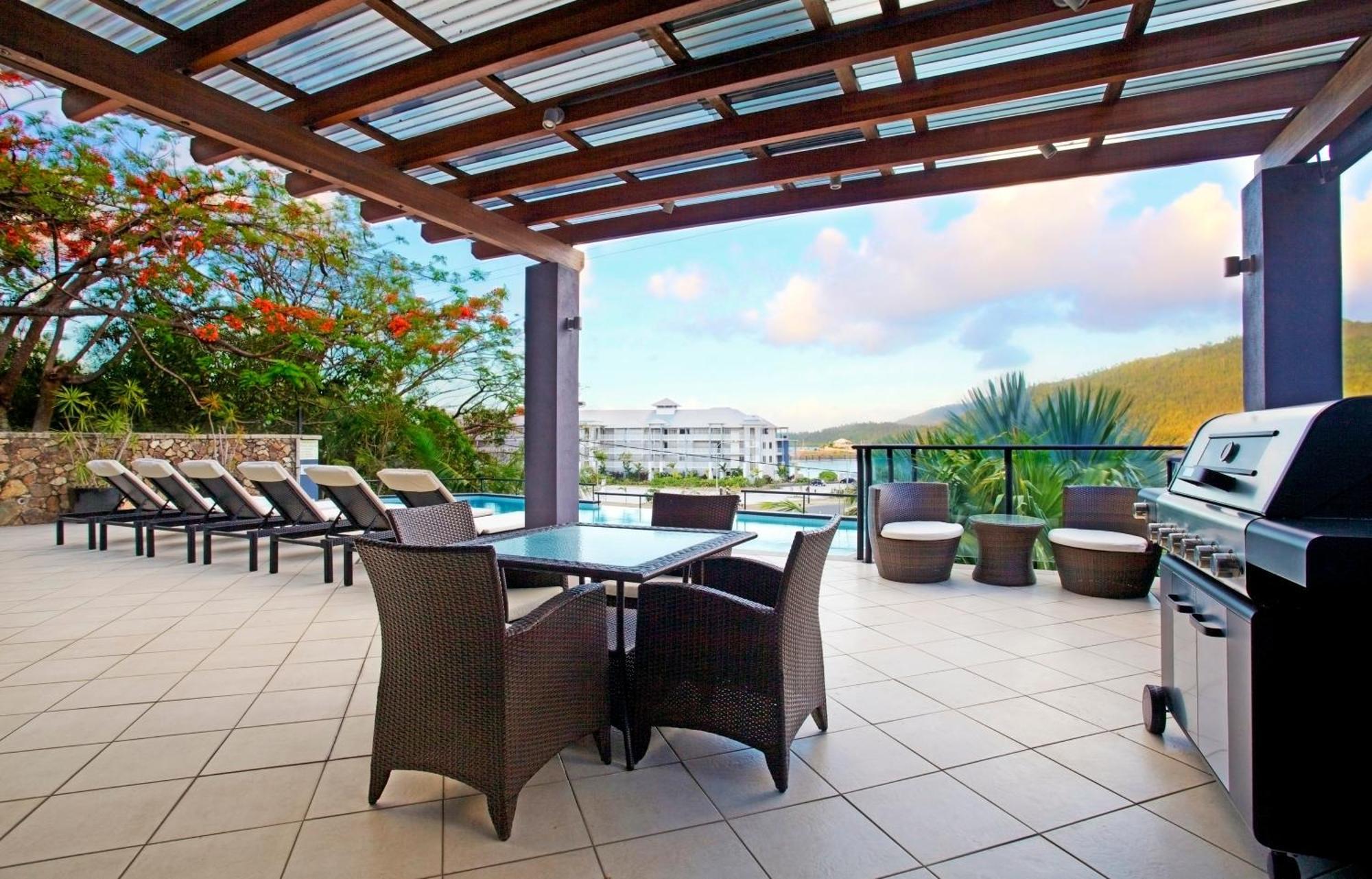 Апарт готель At Waterfront Whitsunday Retreat - Adults Only Ерлі-Біч Екстер'єр фото