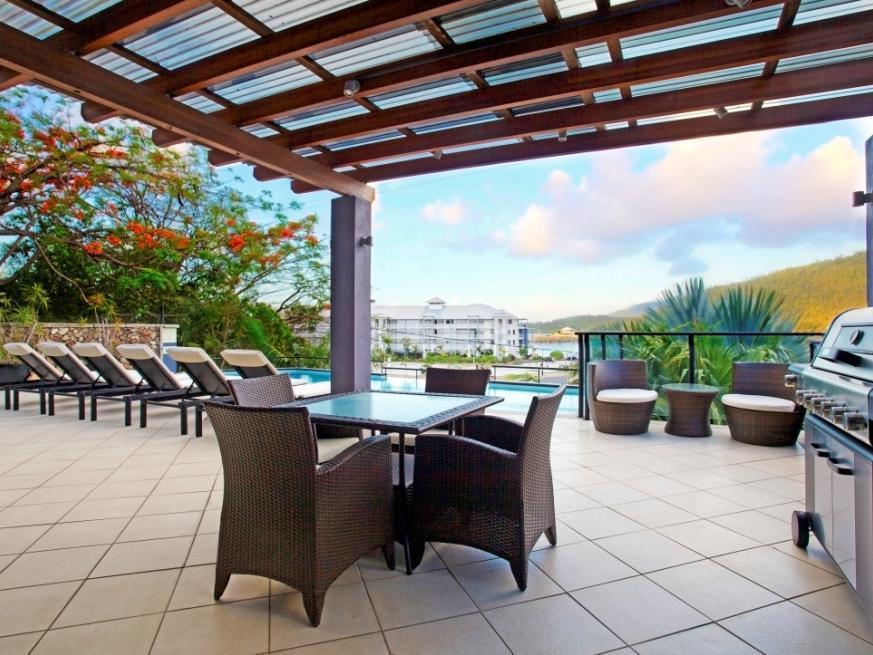 Апарт готель At Waterfront Whitsunday Retreat - Adults Only Ерлі-Біч Екстер'єр фото