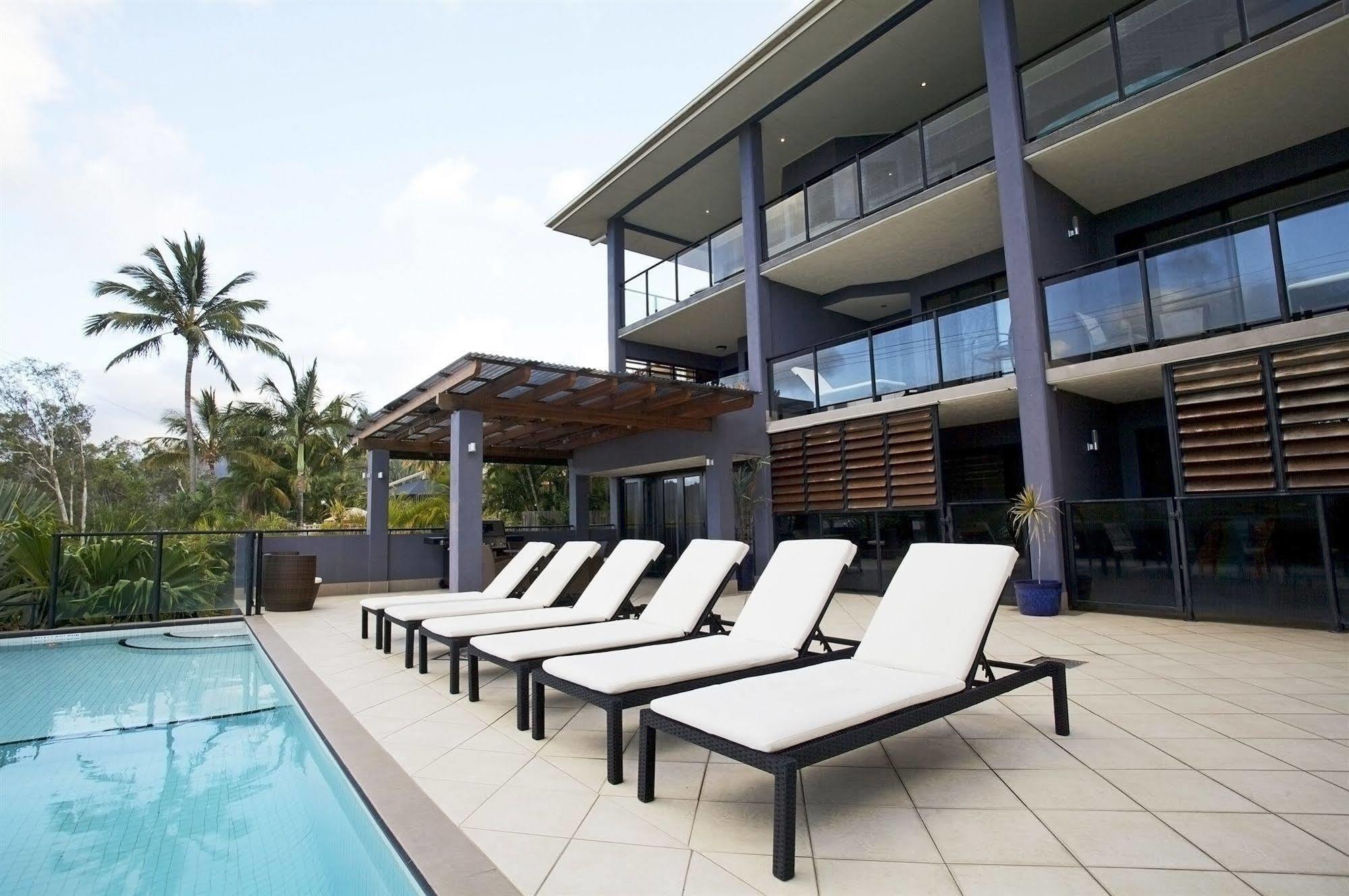 Апарт готель At Waterfront Whitsunday Retreat - Adults Only Ерлі-Біч Екстер'єр фото