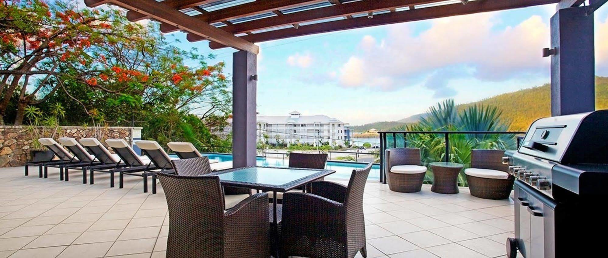 Апарт готель At Waterfront Whitsunday Retreat - Adults Only Ерлі-Біч Екстер'єр фото